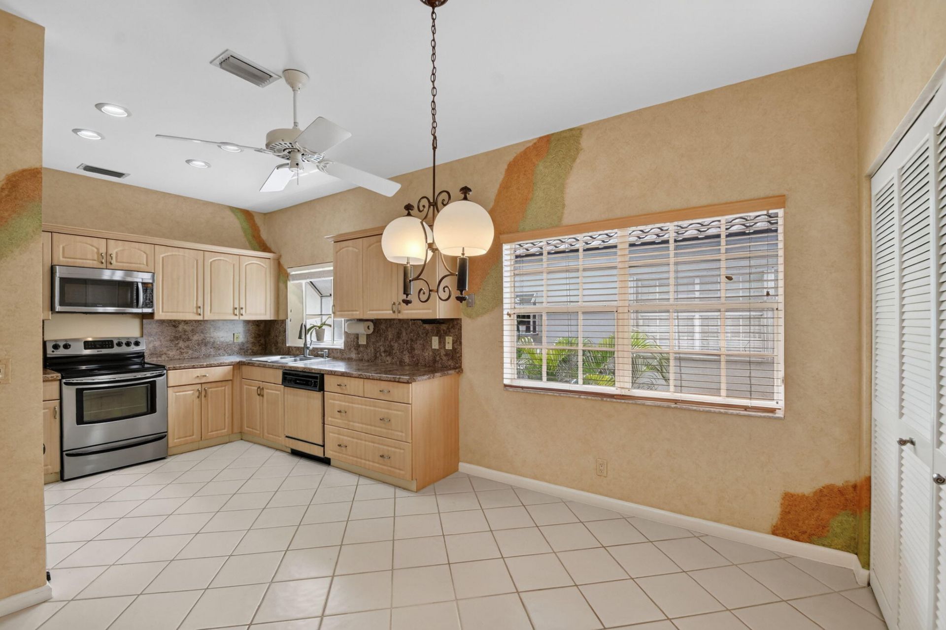 11691 Briarwood Circle, Unit 4, Boynton Beach, FL 33437 Photo