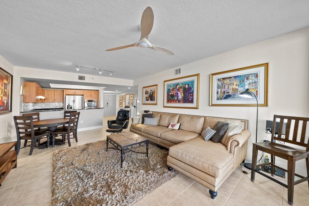 2700 N Federal Highway, Unit 203, Boynton Beach, FL 33435 Photo