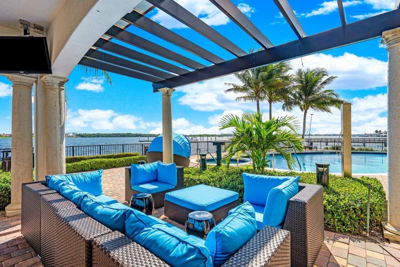 2700 N Federal Highway, Unit 203, Boynton Beach, FL 33435 Photo