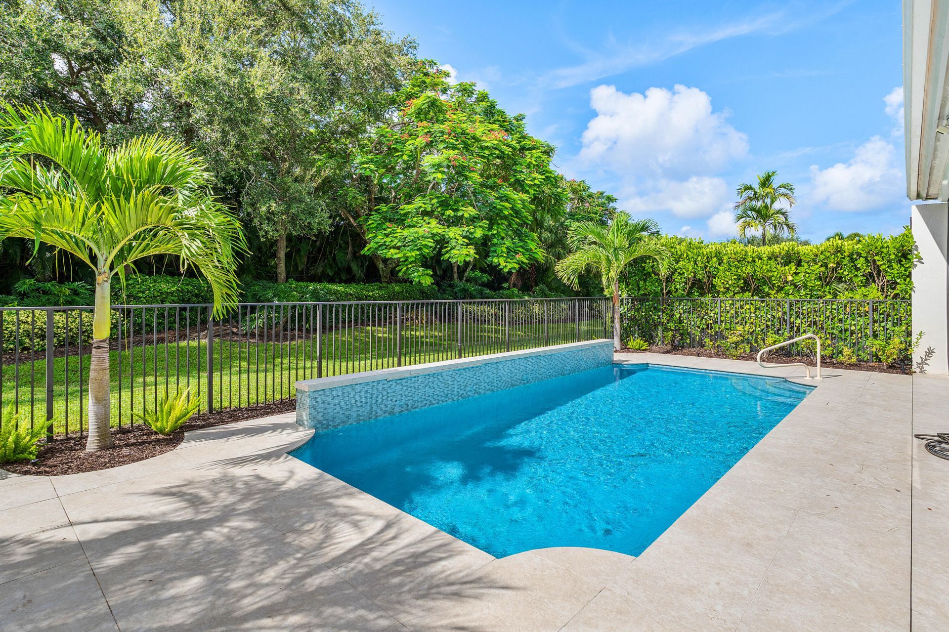 8138 Valhalla Drive, Delray Beach, FL 33446 Photo