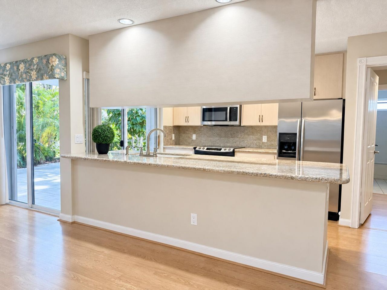8404 Chapman Oak Court, Palm Beach Gardens, FL 33410 Photo