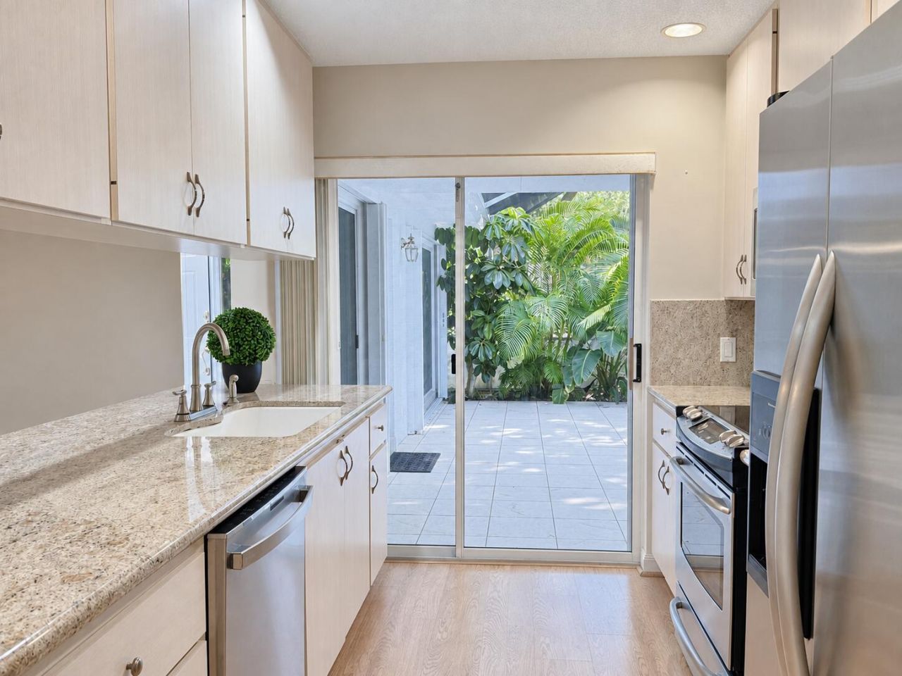 8404 Chapman Oak Court, Palm Beach Gardens, FL 33410 Photo