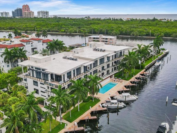 2770 NE 14TH Street, Unit 203, Fort Lauderdale, FL 33304