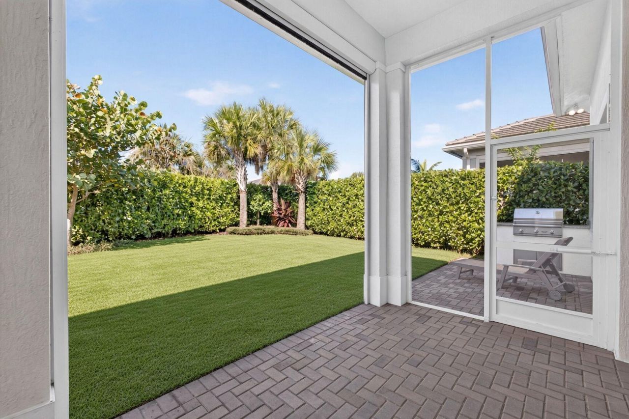 12424 Hammock Way, Palm Beach Gardens, FL 33412 Photo