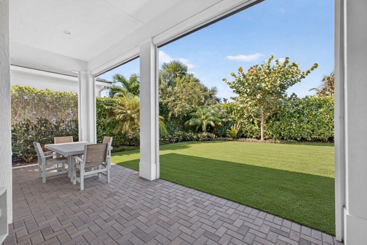 12424 Hammock Way, Palm Beach Gardens, FL 33412 Photo