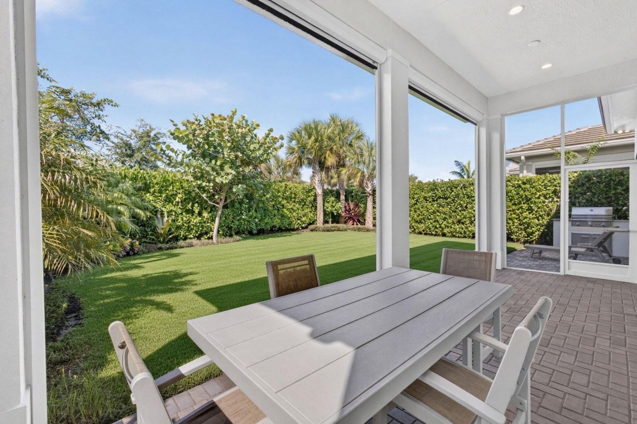 12424 Hammock Way, Palm Beach Gardens, FL 33412 Photo