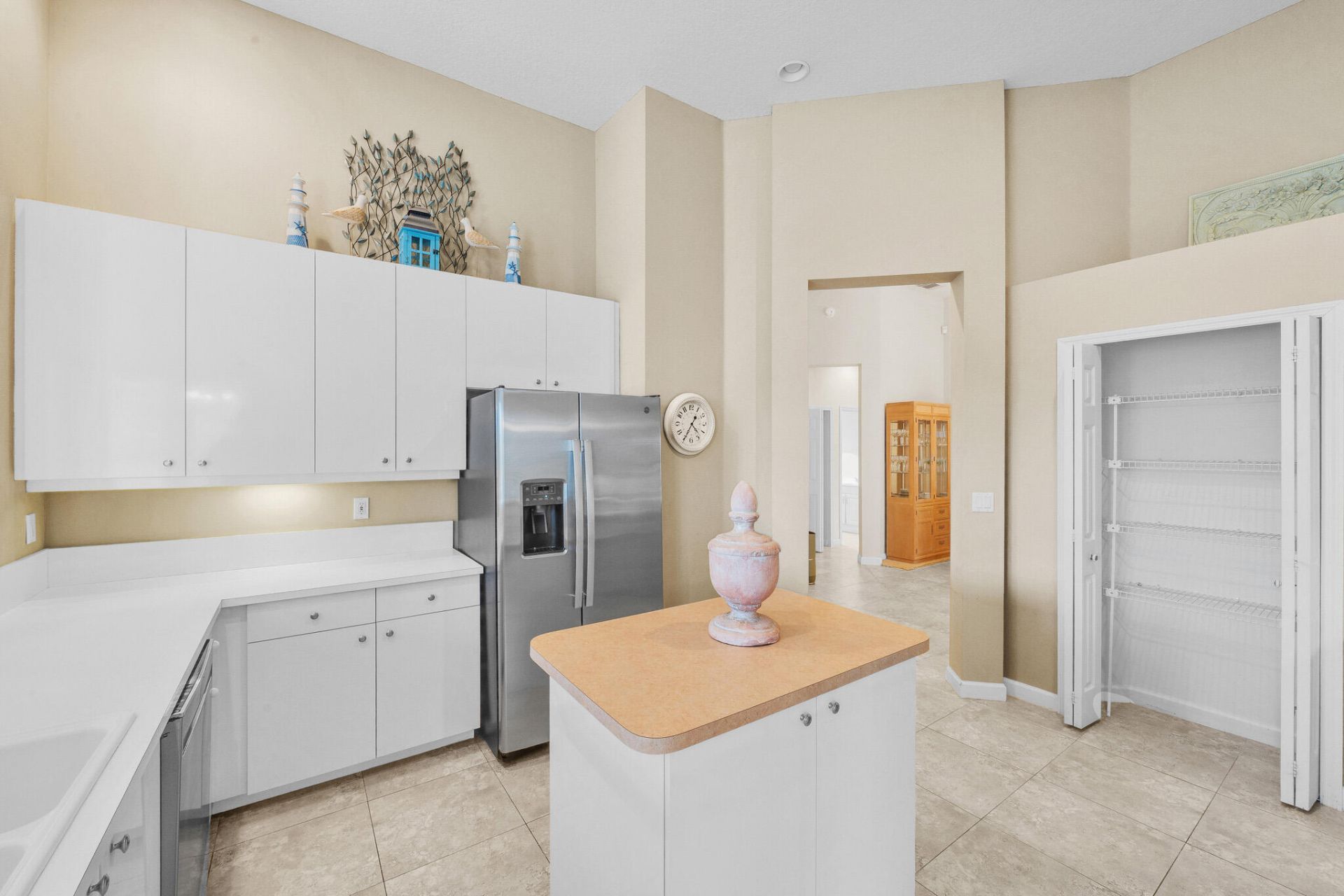 700 SW Lake Charles Circle, Port Saint Lucie, FL 34986 Photo