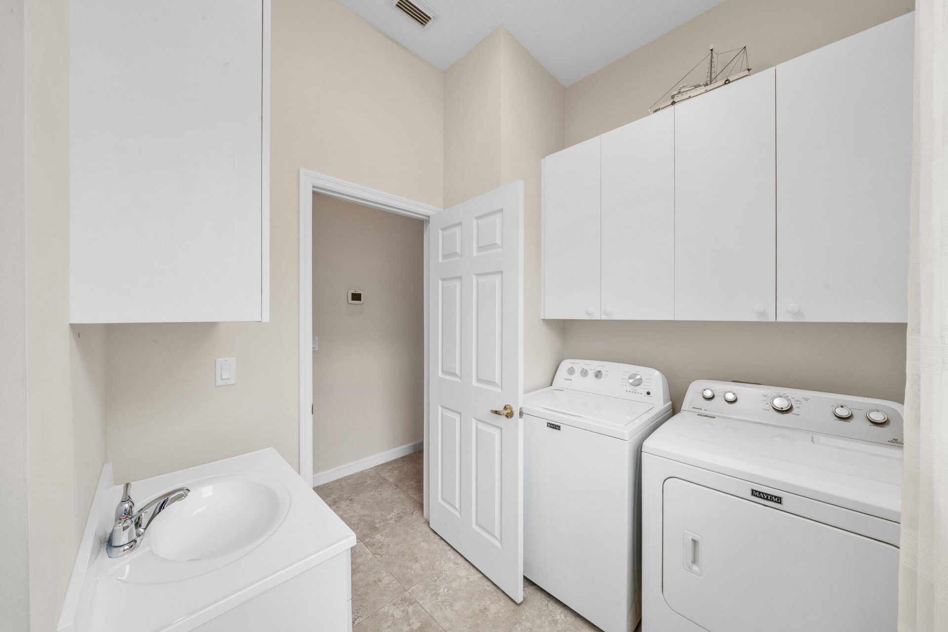 700 SW Lake Charles Circle, Port Saint Lucie, FL 34986 Photo