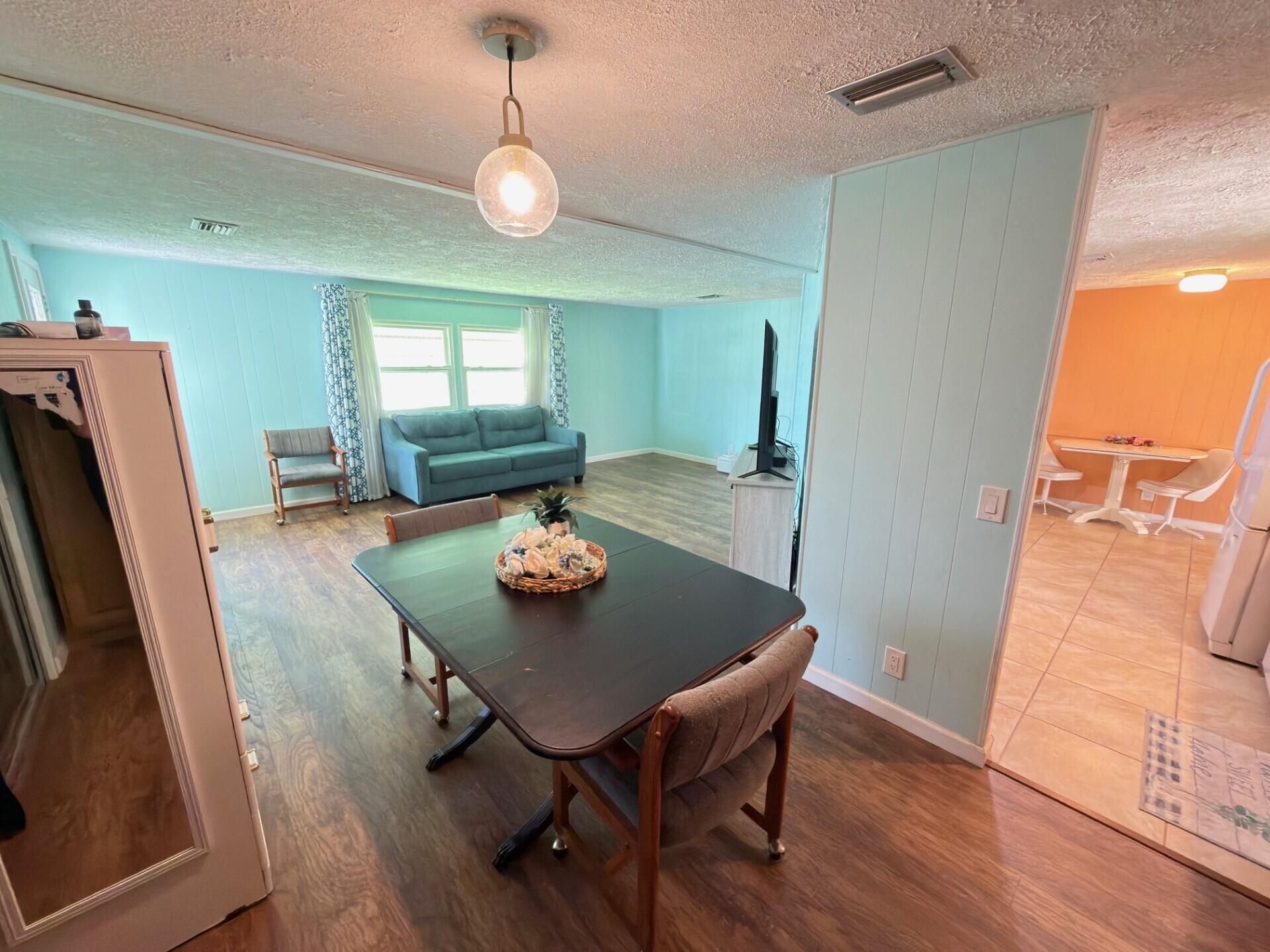 7337 SE Swan Avenue, Hobe Sound, FL 33455 Photo