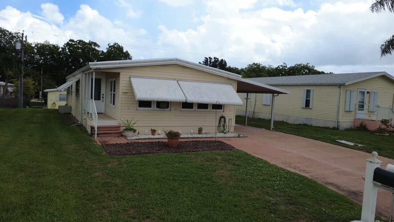 7337 SE Swan Avenue, Hobe Sound, FL 33455 Photo