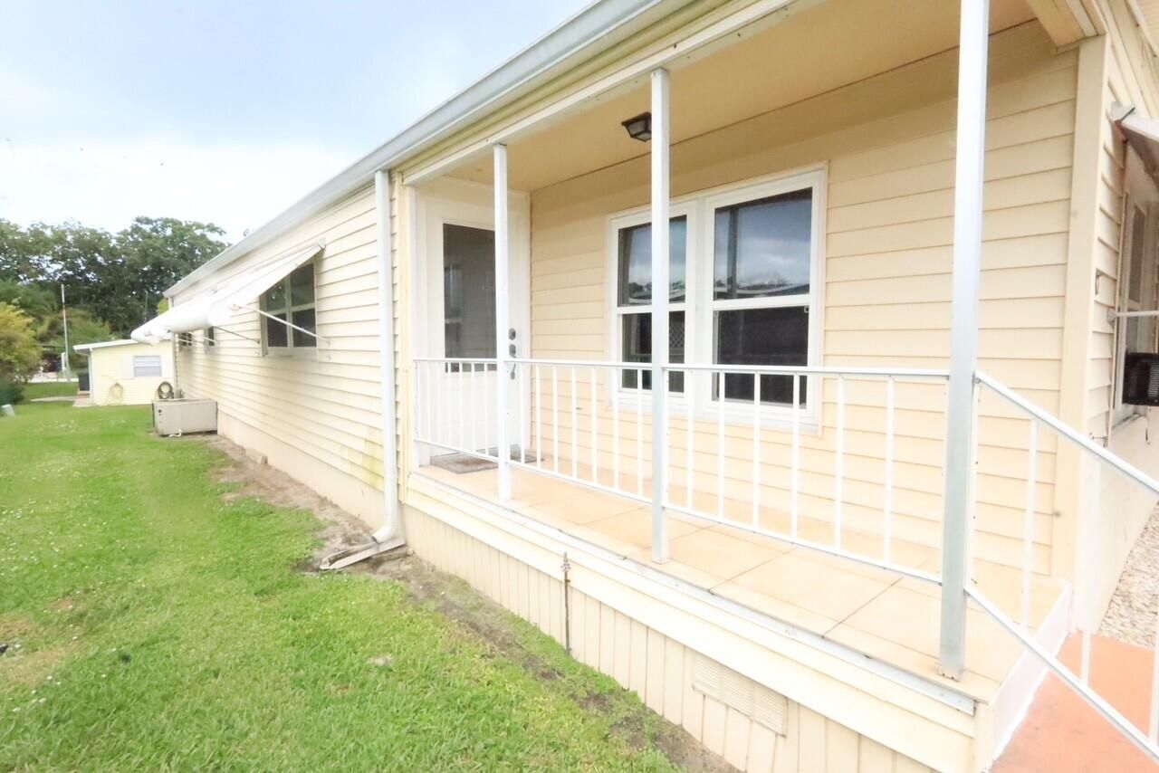 7337 SE Swan Avenue, Hobe Sound, FL 33455 Photo