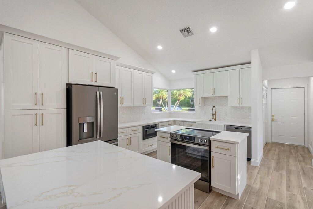 107 Golfview Court, Palm Beach Gardens, FL 33418 Photo