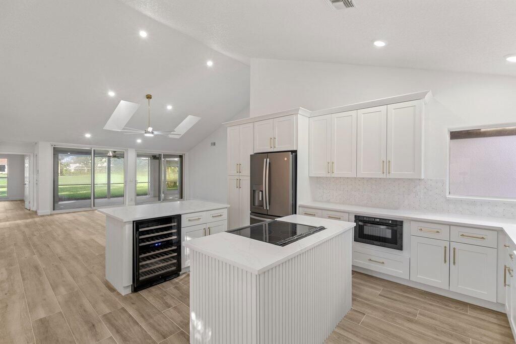 107 Golfview Court, Palm Beach Gardens, FL 33418 Photo