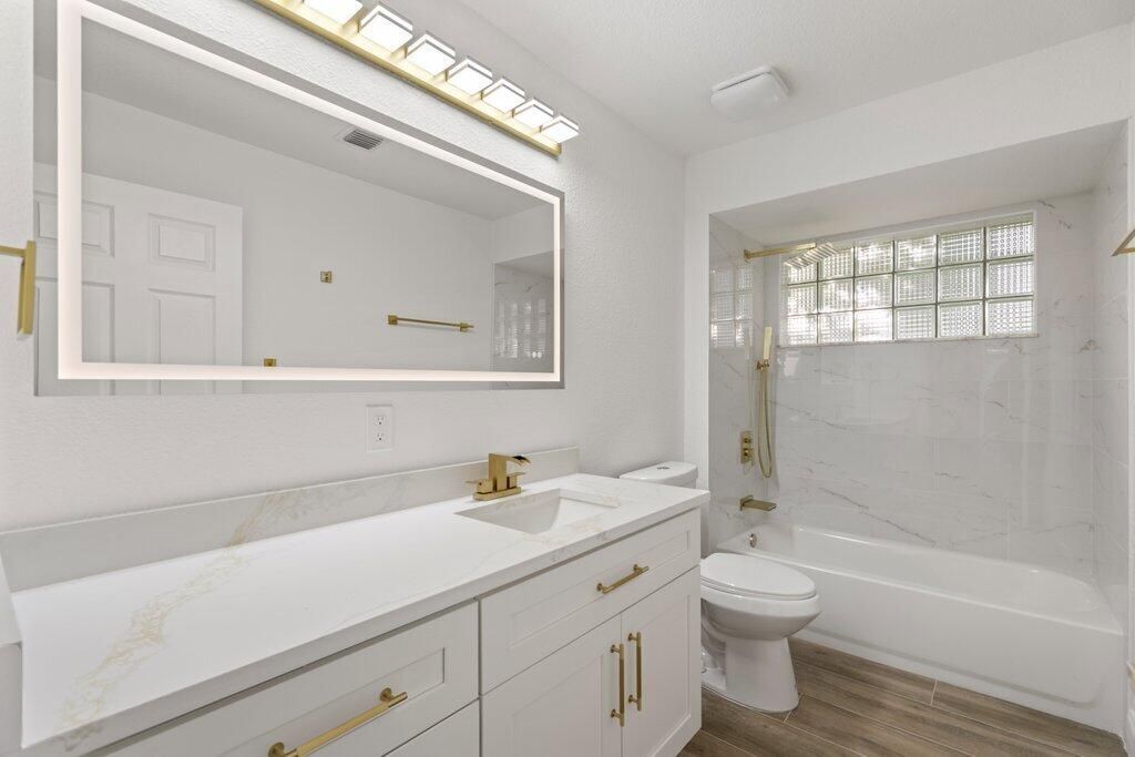 107 Golfview Court, Palm Beach Gardens, FL 33418 Photo