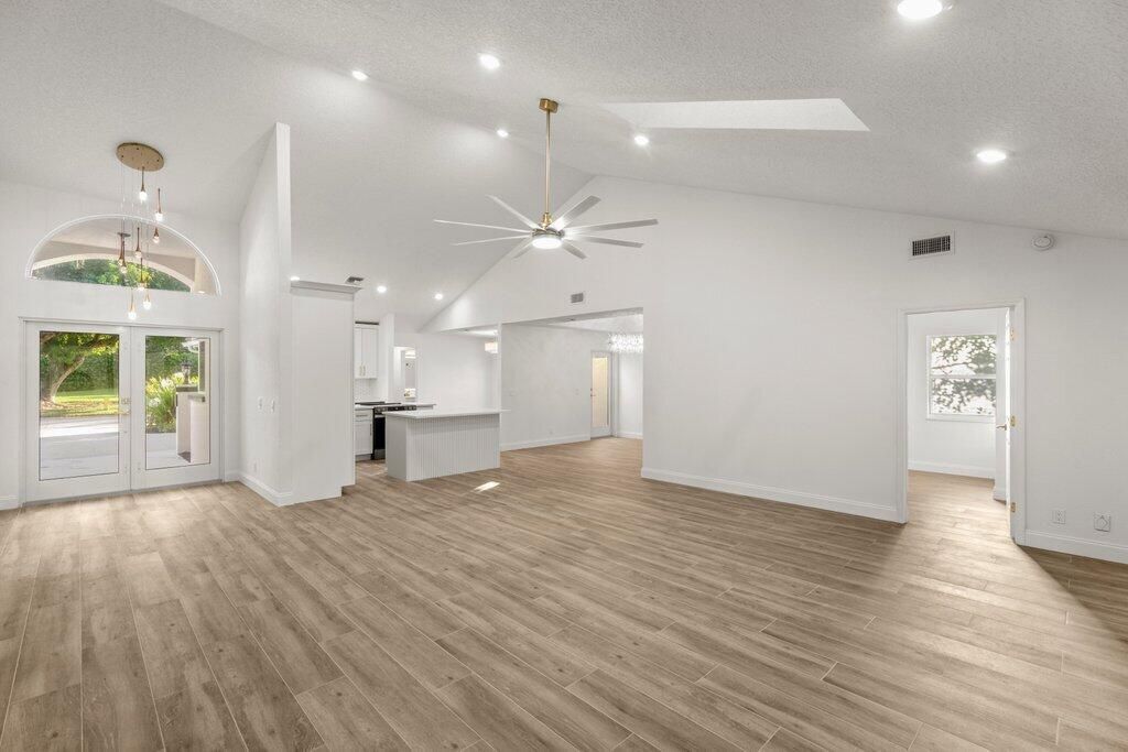 107 Golfview Court, Palm Beach Gardens, FL 33418 Photo