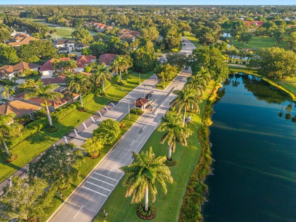 107 Golfview Court, Palm Beach Gardens, FL 33418 Photo