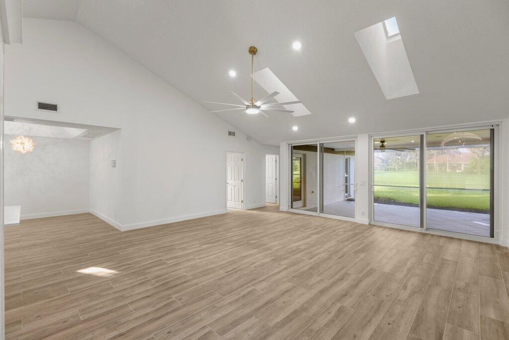 107 Golfview Court, Palm Beach Gardens, FL 33418 Photo