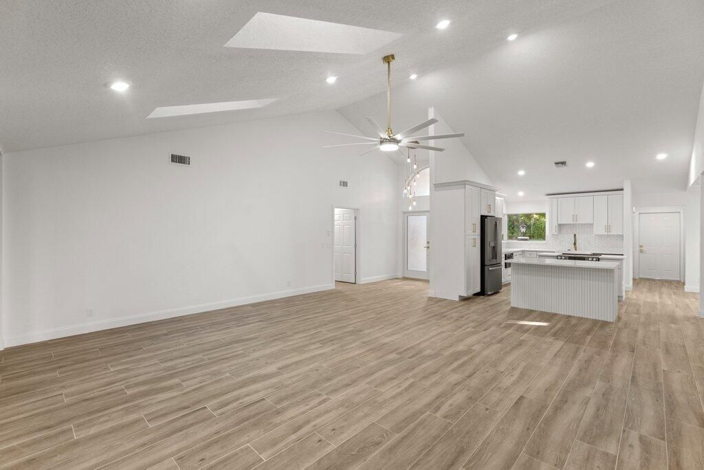 107 Golfview Court, Palm Beach Gardens, FL 33418 Photo