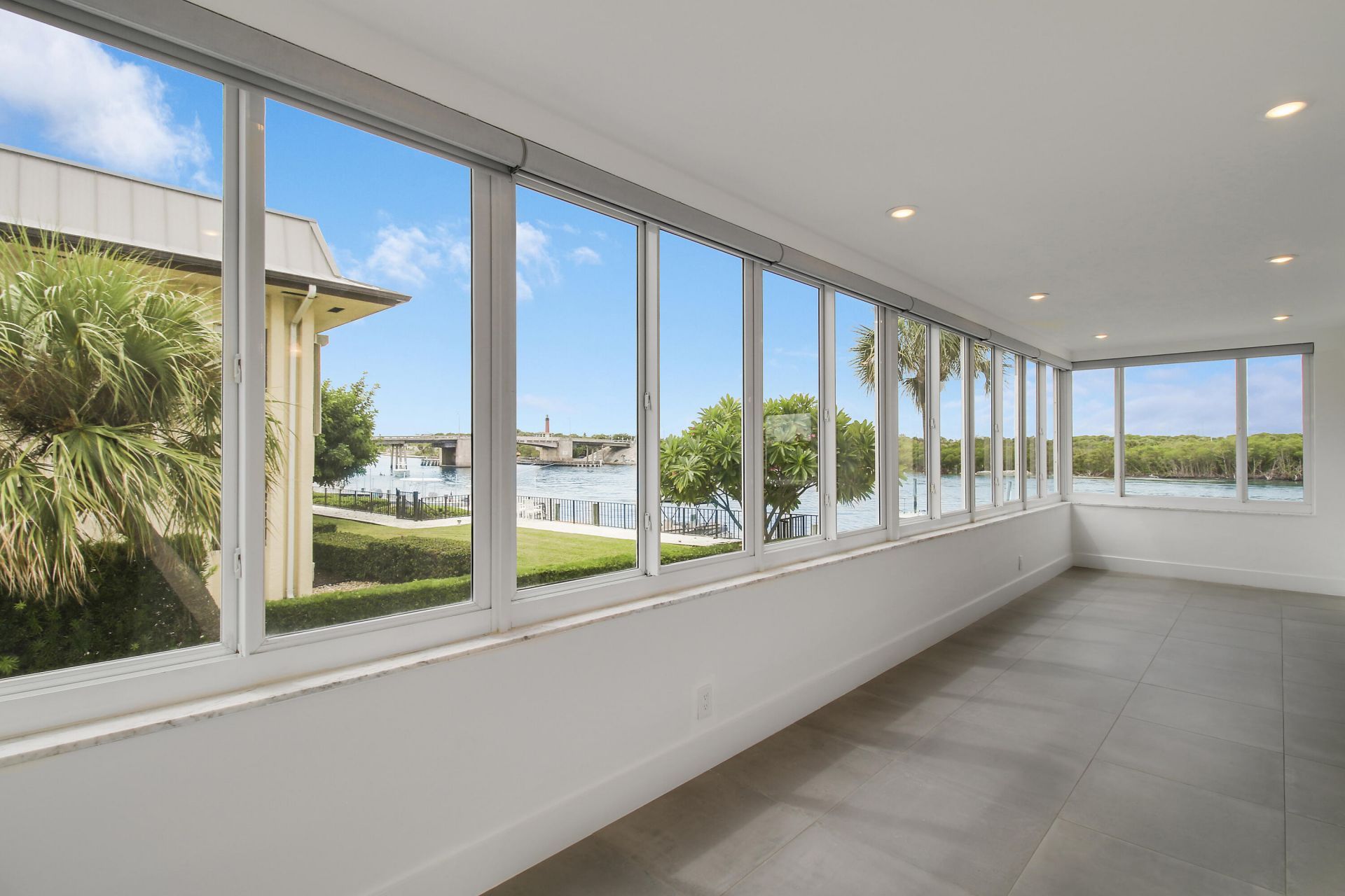 325 S Beach Road, Unit 210, Tequesta, FL 33469 Photo