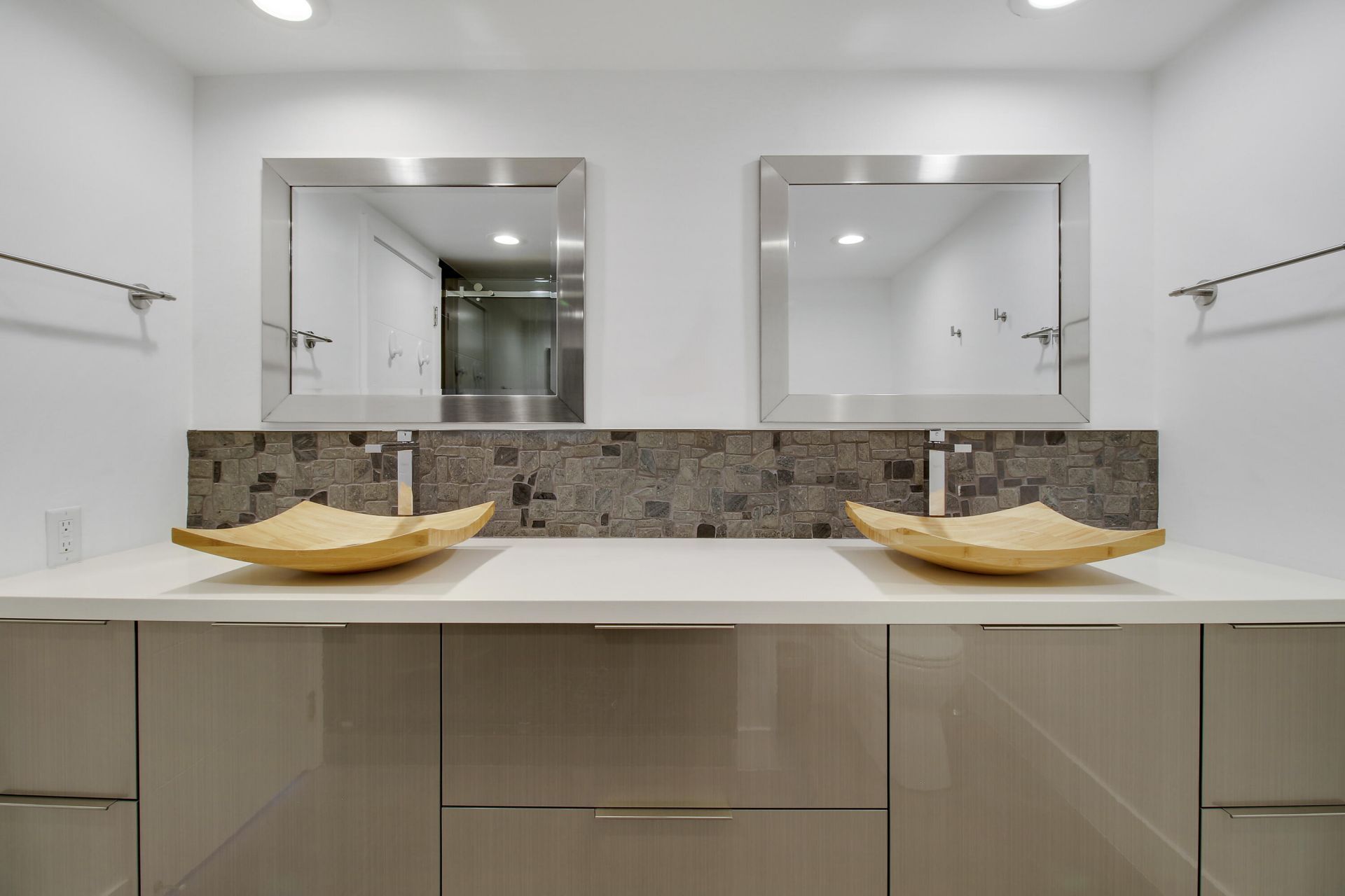 325 S Beach Road, Unit 210, Tequesta, FL 33469 Photo