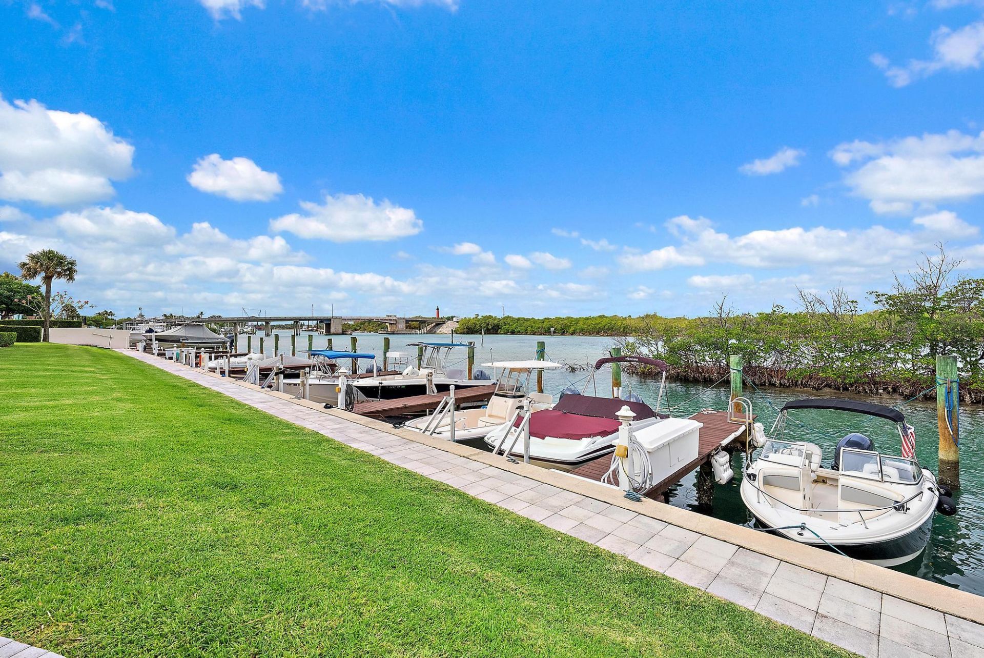 325 S Beach Road, Unit 210, Tequesta, FL 33469 Photo