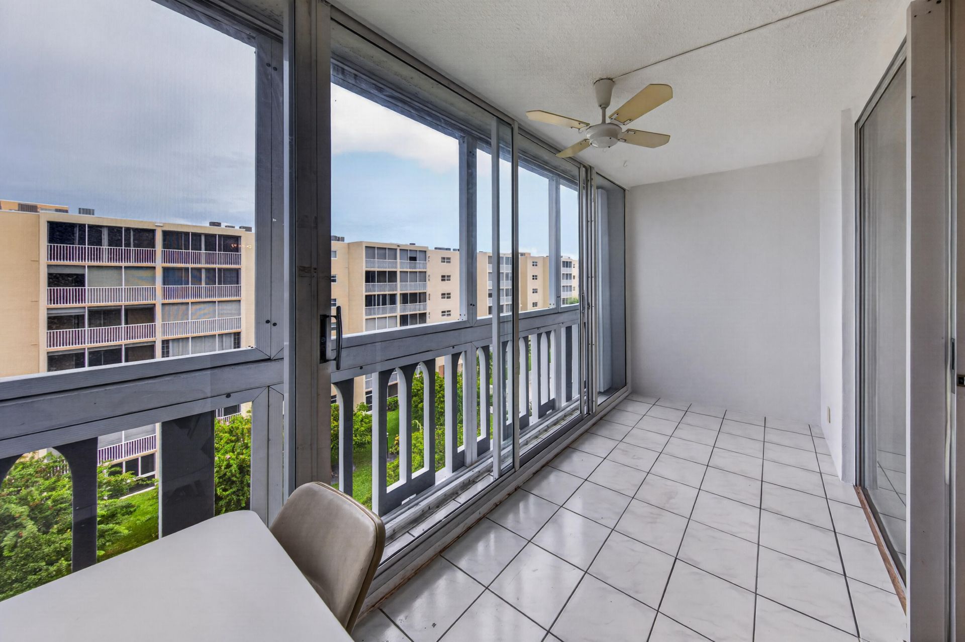 610 NE 12th Avenue, Unit 601, Hallandale Beach, FL 33009 Photo