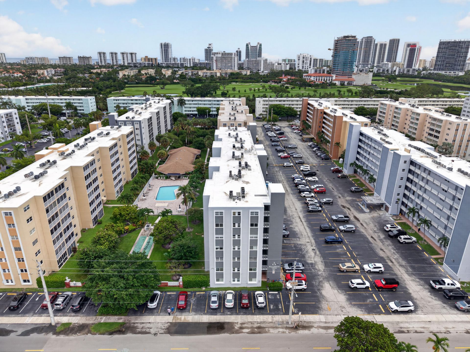 610 NE 12th Avenue, Unit 601, Hallandale Beach, FL 33009 Photo