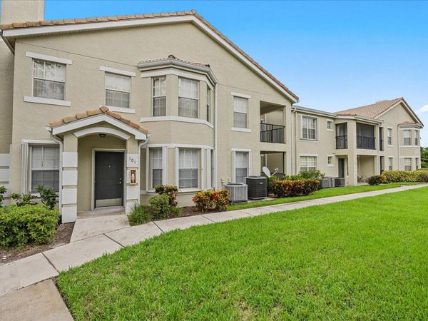 128 SW Peacock Boulevard, Unit 15-101, Port St. Lucie, FL 34986
