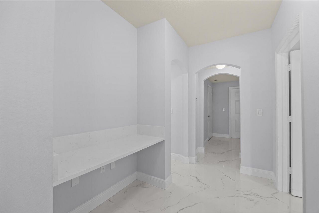 128 SW Peacock Boulevard, Unit 15-101, Port Saint Lucie, FL 34986 Photo