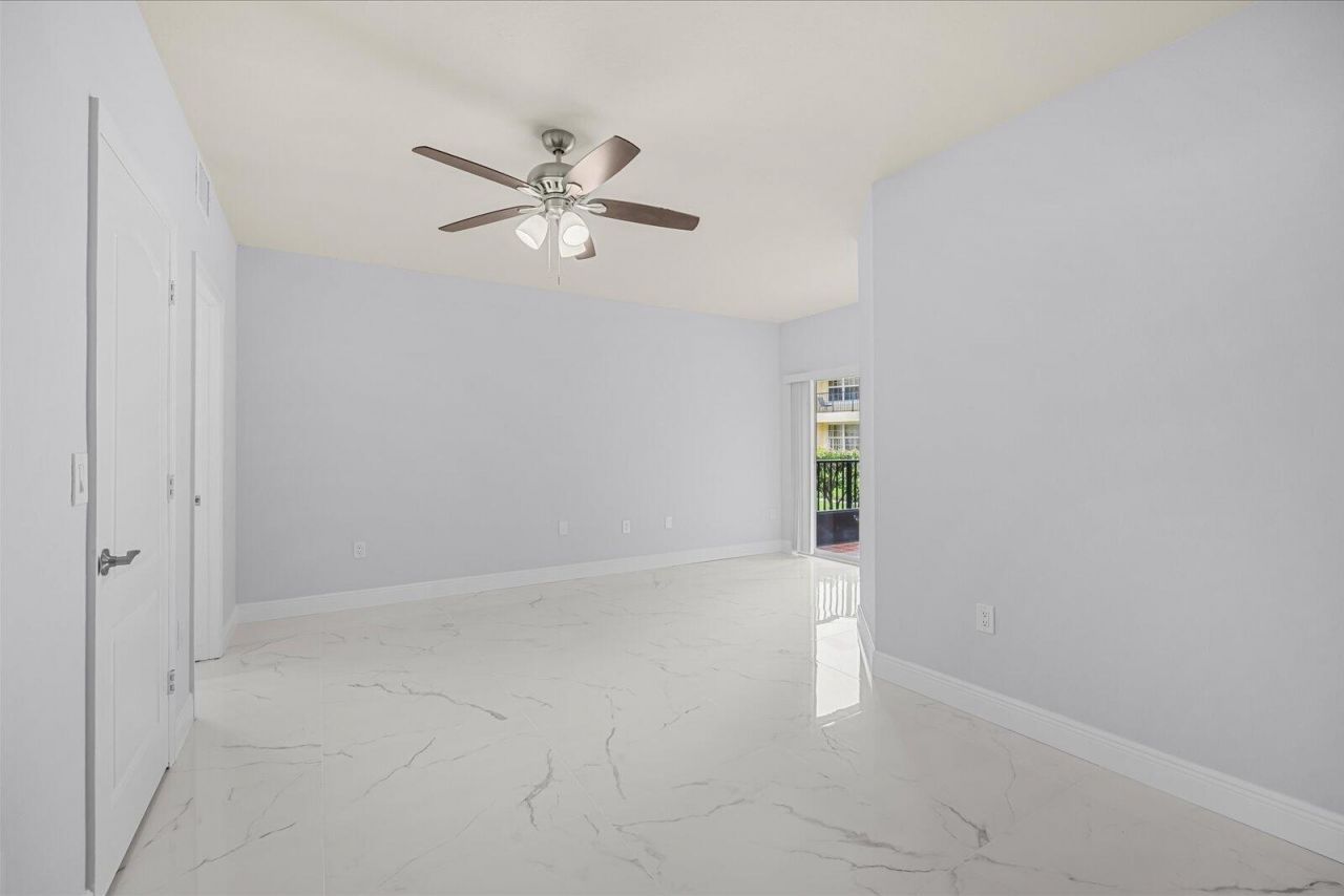 128 SW Peacock Boulevard, Unit 15-101, Port Saint Lucie, FL 34986 Photo