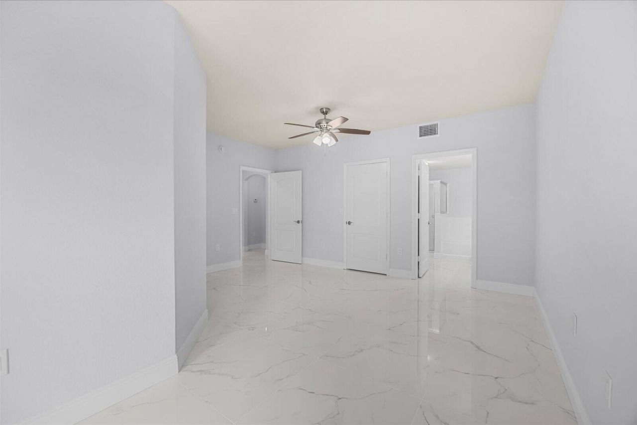 128 SW Peacock Boulevard, Unit 15-101, Port Saint Lucie, FL 34986 Photo