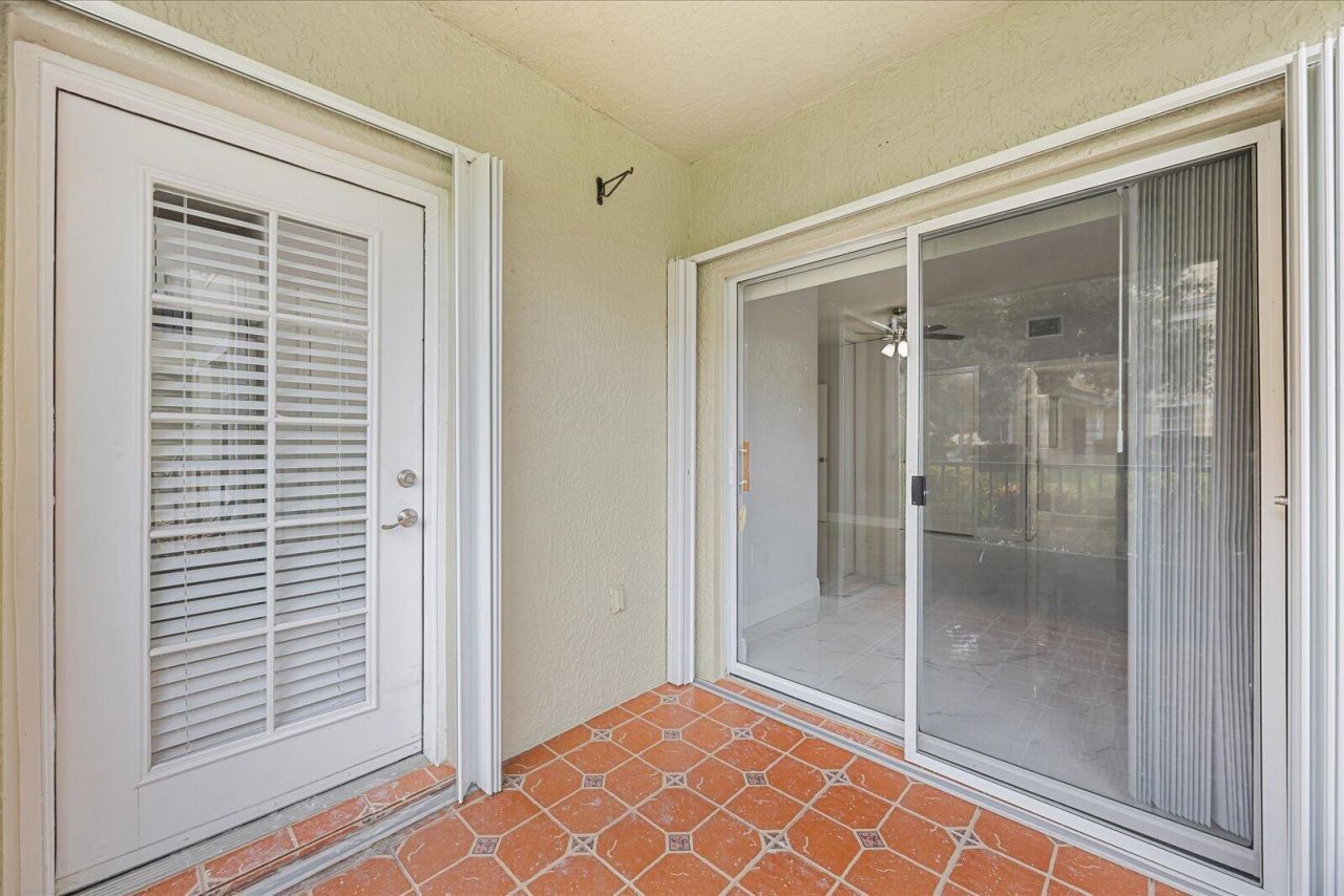 128 SW Peacock Boulevard, Unit 15-101, Port Saint Lucie, FL 34986 Photo
