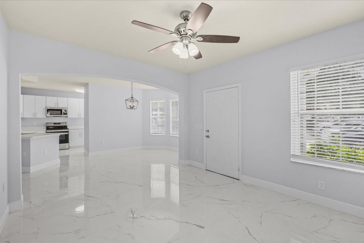 128 SW Peacock Boulevard, Unit 15-101, Port Saint Lucie, FL 34986 Photo