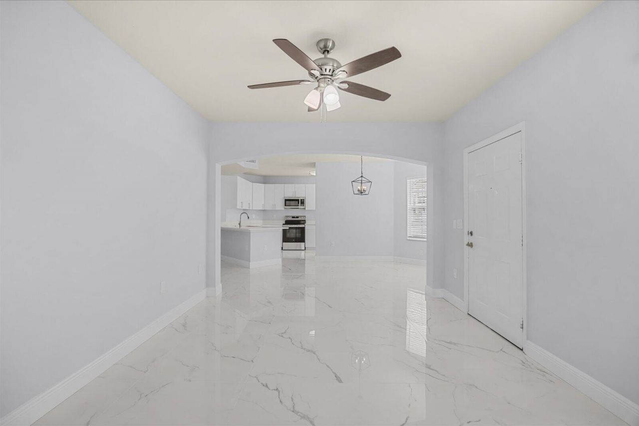 128 SW Peacock Boulevard, Unit 15-101, Port Saint Lucie, FL 34986 Photo