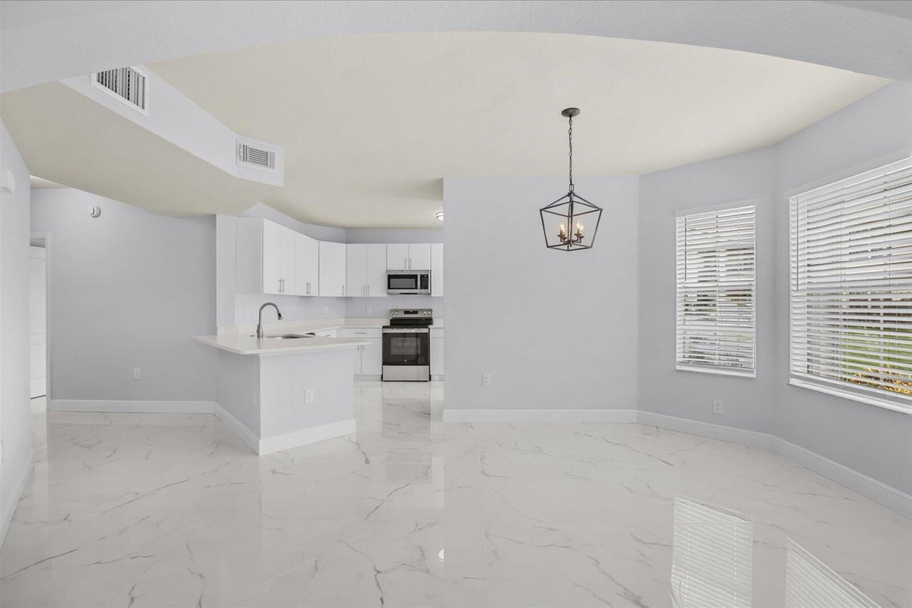 128 SW Peacock Boulevard, Unit 15-101, Port Saint Lucie, FL 34986 Photo