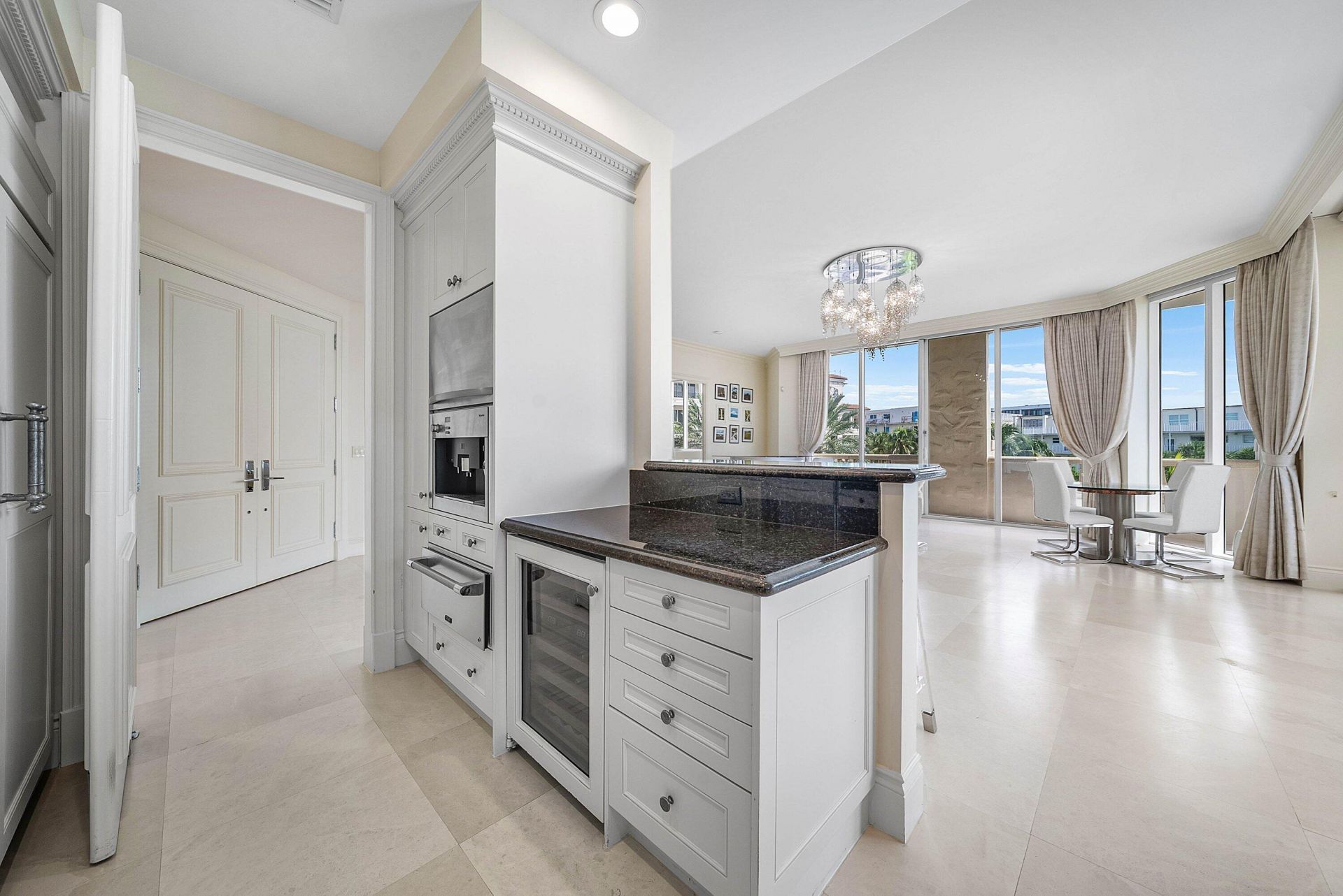 3000 S Ocean Boulevard, Unit 402, Palm Beach, FL 33480 Photo