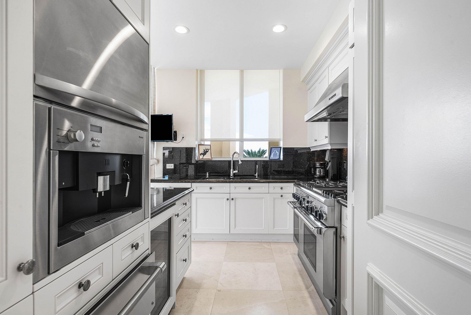 3000 S Ocean Boulevard, Unit 402, Palm Beach, FL 33480 Photo