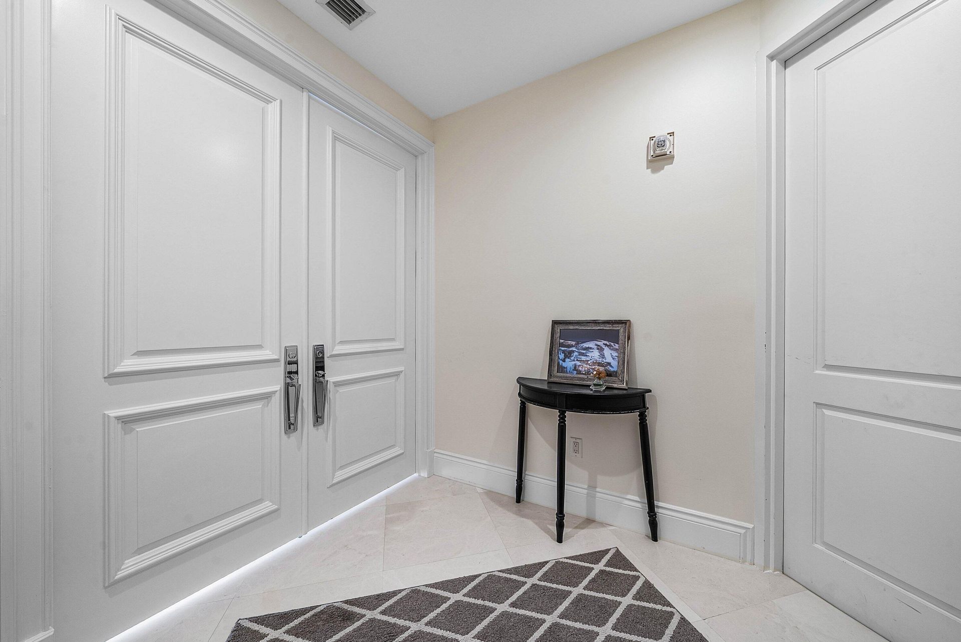 3000 S Ocean Boulevard, Unit 402, Palm Beach, FL 33480 Photo