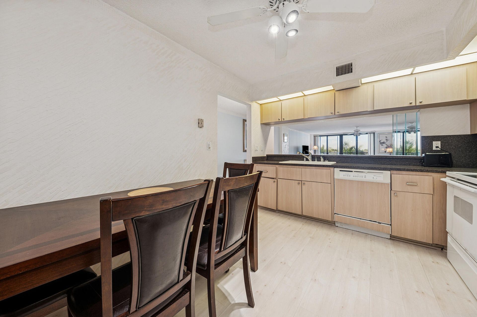3400 S Ocean Boulevard, Unit 4h, Highland Beach, FL 33487 Photo