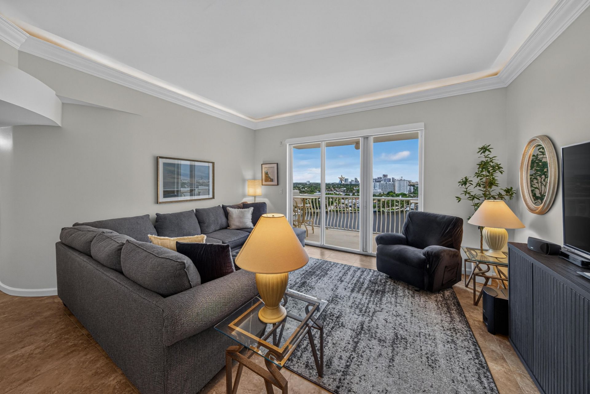 1 Las Olas Circle, Unit 1507, Fort Lauderdale, FL 33316 Photo