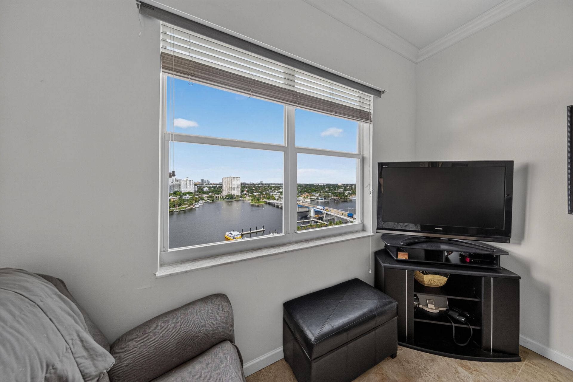 1 Las Olas Circle, Unit 1507, Fort Lauderdale, FL 33316 Photo