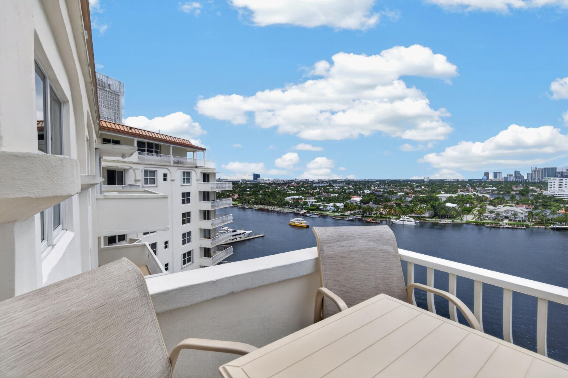 1 Las Olas Circle, Unit 1507, Fort Lauderdale, FL 33316 Photo