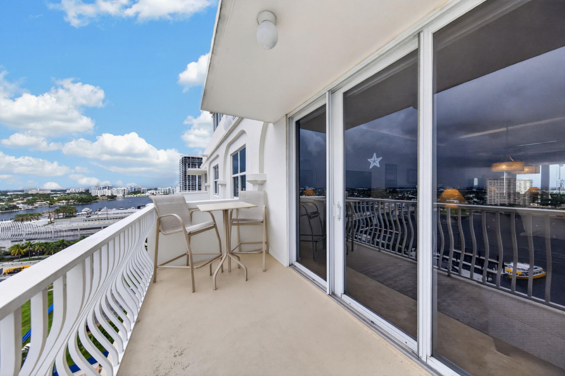 1 Las Olas Circle, Unit 1507, Fort Lauderdale, FL 33316 Photo
