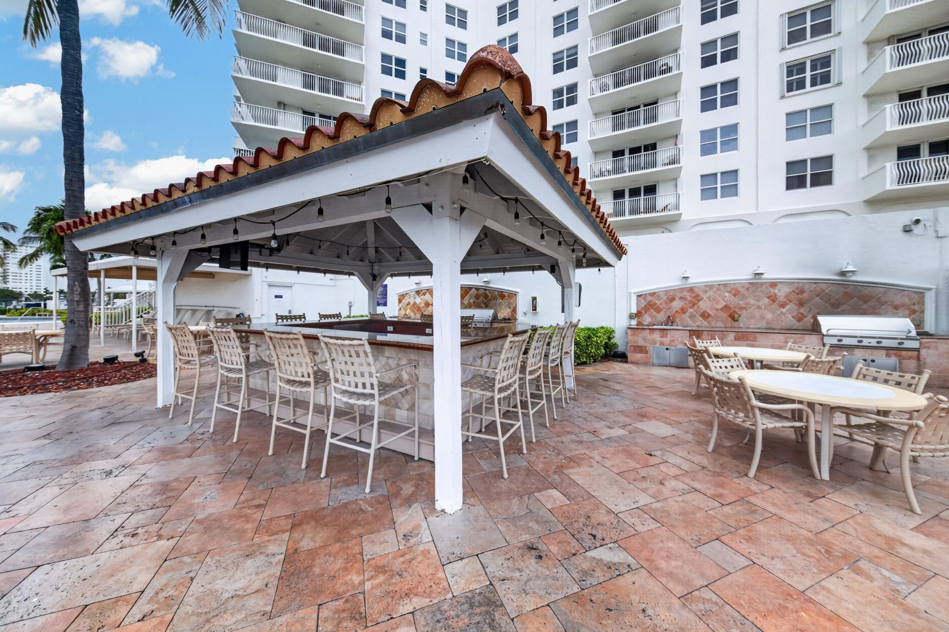 1 Las Olas Circle, Unit 1507, Fort Lauderdale, FL 33316 Photo