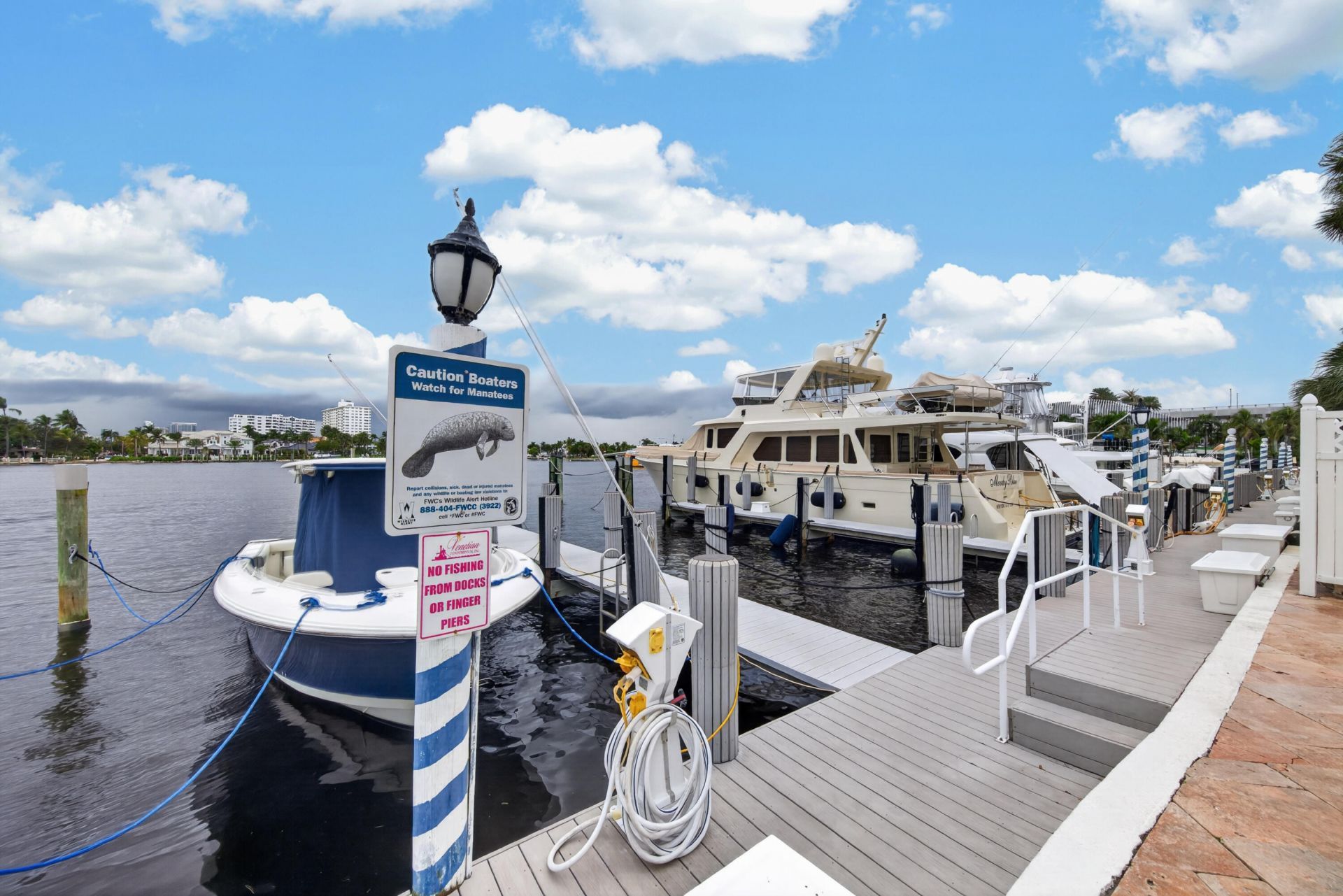 1 Las Olas Circle, Unit 1507, Fort Lauderdale, FL 33316 Photo