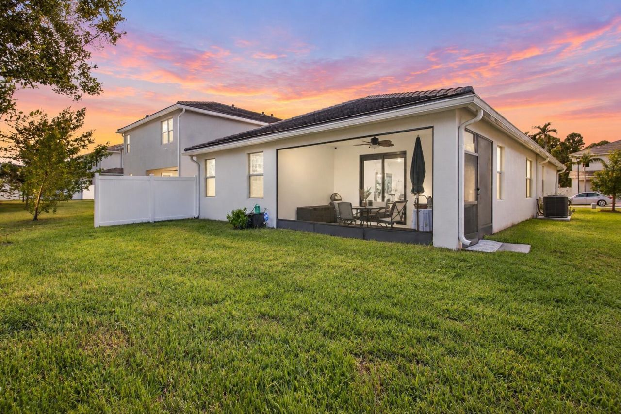 18476 Glenstone Street, Jupiter, FL 33458 Photo