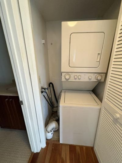 3800 Oaks Clubhouse Drive, Unit 211, Pompano Beach, FL 33069 Photo