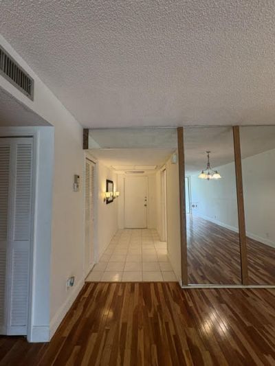 3800 Oaks Clubhouse Drive, Unit 211, Pompano Beach, FL 33069 Photo