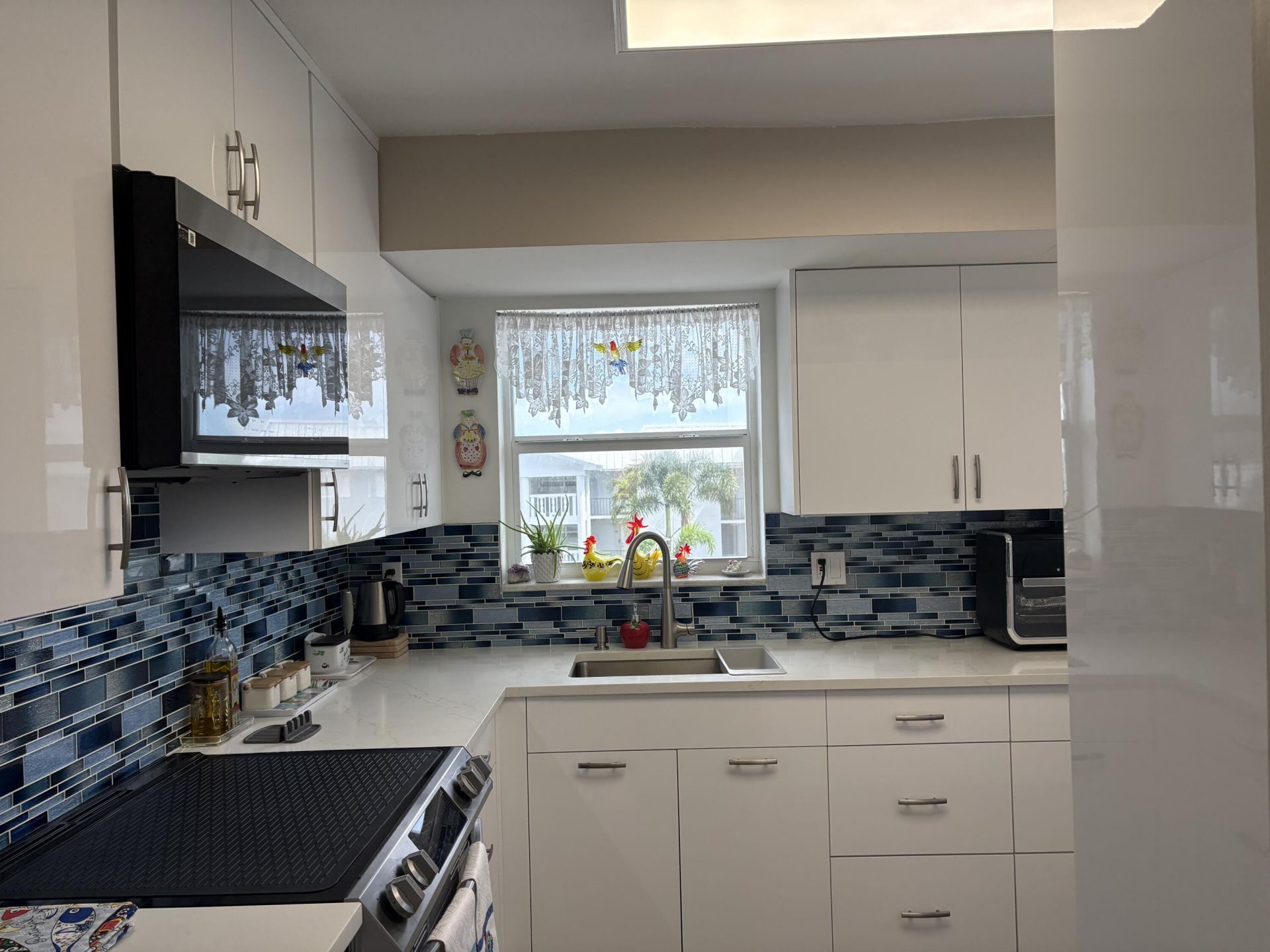 10 Colonial Club Drive, Unit 305, Boynton Beach, FL 33435 Photo