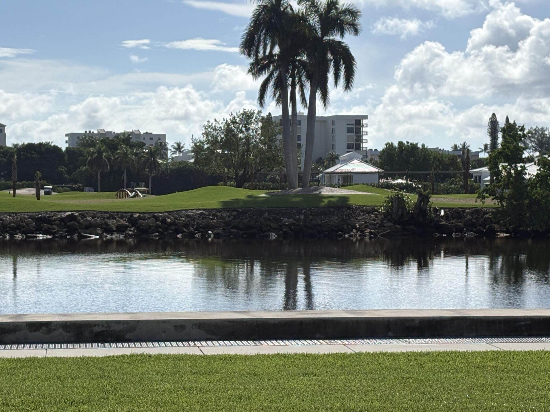 10 Colonial Club Drive, Unit 305, Boynton Beach, FL 33435 Photo